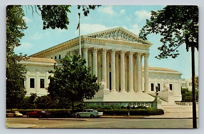 United States Supreme Court White Marble Building Old Cars VINTAGE Postcard