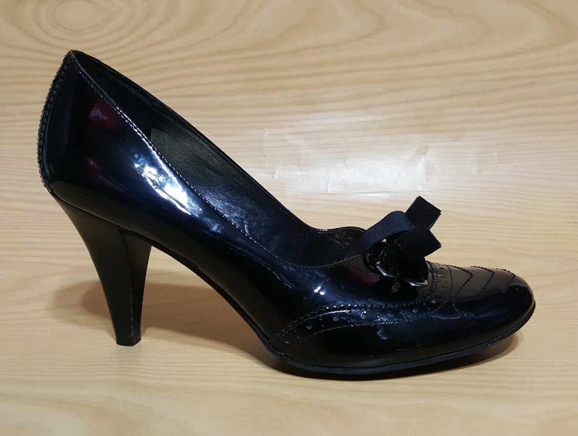 Antonio Melani Black Patent Leather Pumps Heels Shoes… Gem