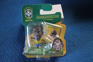 (319) SOCCERSTARZ RAMIRES BRASIL PART No 77012