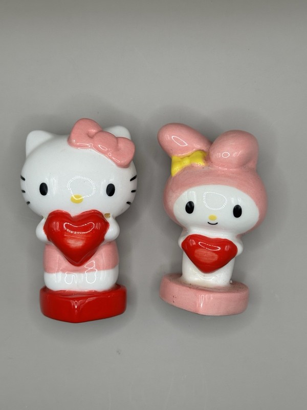 Blue Sky Clayworks Hello  Kitty And My Melody Love Salt & Pepper Sanrio No Plugs