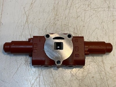 Kubota Spool Valve Block Section Z29 | F1C | 11-3/4'' L Hydraulic Control Valve