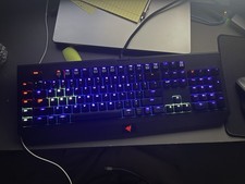 Razer BlackWidow Ultimate 2014 V2 - Cherry MX2A Blue Switches - Great Condition