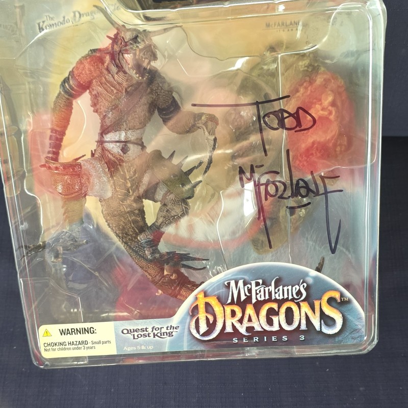 McFarlane Toys Dragons Series 3 Komodo Dragon Clan 3 Figure Signed, MPN 87925