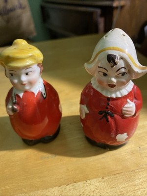 Erphila Dutch SALT PEPPER SHAKERS Boy Girl Czeche-Slovakia Vintage