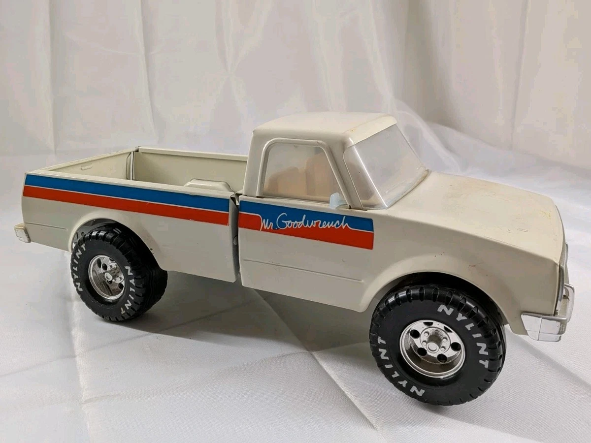 Nylint Chevrolet Vintage Manufacture Diecast Pickup Trucks for