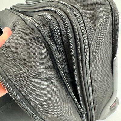 Tumi 26103DH Alpha Rolling Briefcase Laptop Bag Carry On Tumi 26103DH Alpha Rolling Briefcase Laptop Bag Carry On