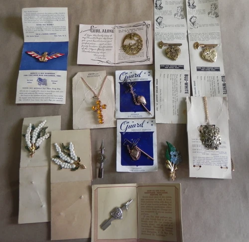 Lot of Vintage Advertisement Various Costume Jewelry Trinkets