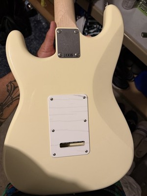 Fender Squier Affinity Stratocaster Maple Electric Guitar - Olympic White
