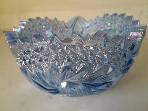Rare Color Vtg LE Smith Comet in the Stars Blue Iridescent Carnival Glass Bowl