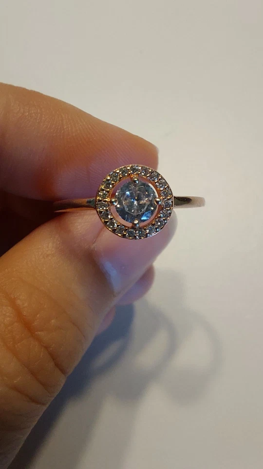 Ring Aus S925 silber Rosevergoldet Mit Klaren Steinen