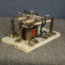 Ward Leonard DPDT Relay High Current/Voltage + Latching Contacts 24V Coil TESTED