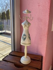 🌸 Vintage Schmuckpuppe – Shabby Chic Schmuckständer mit Blumen
