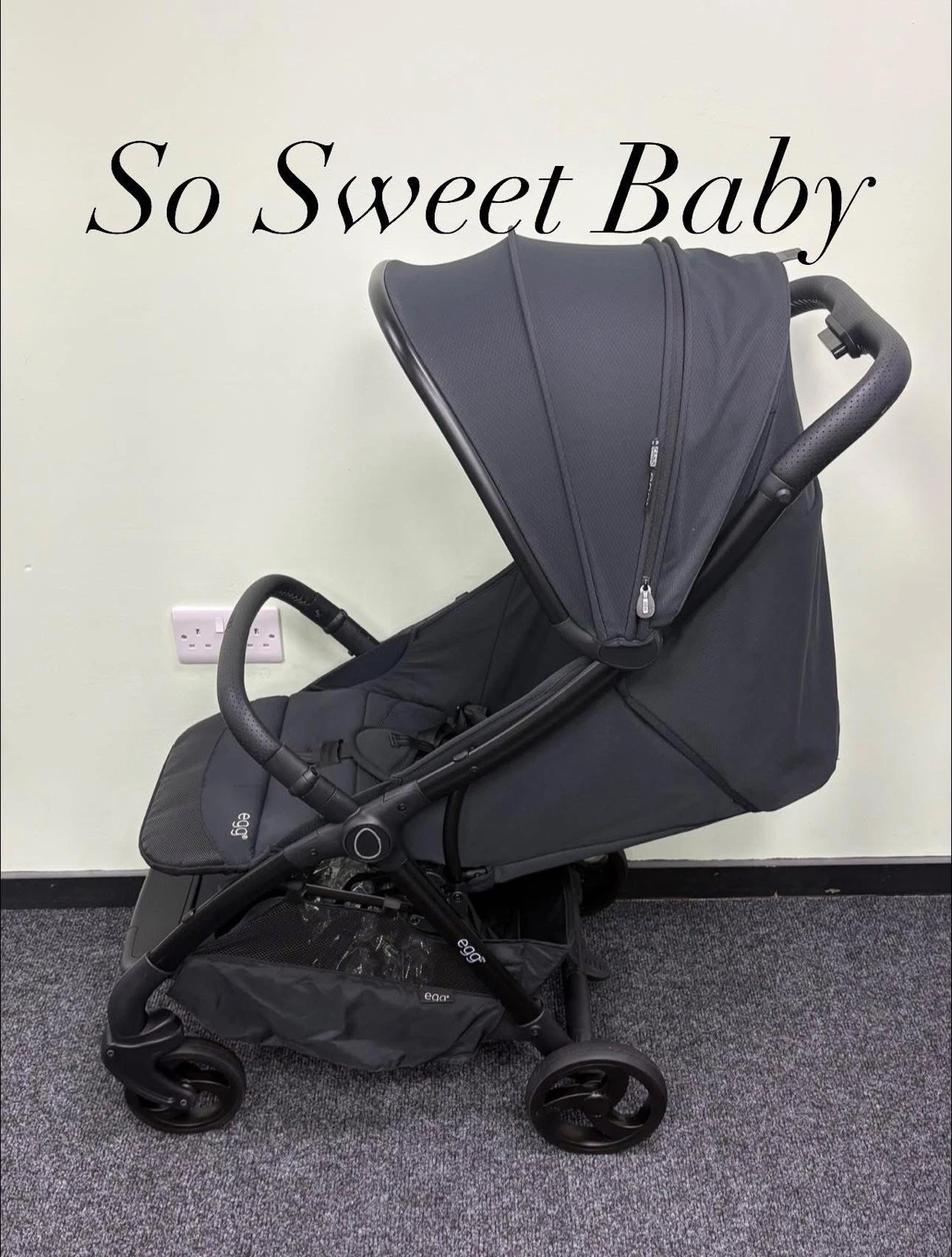 EGG Z Stroller Pushchair - Just Black