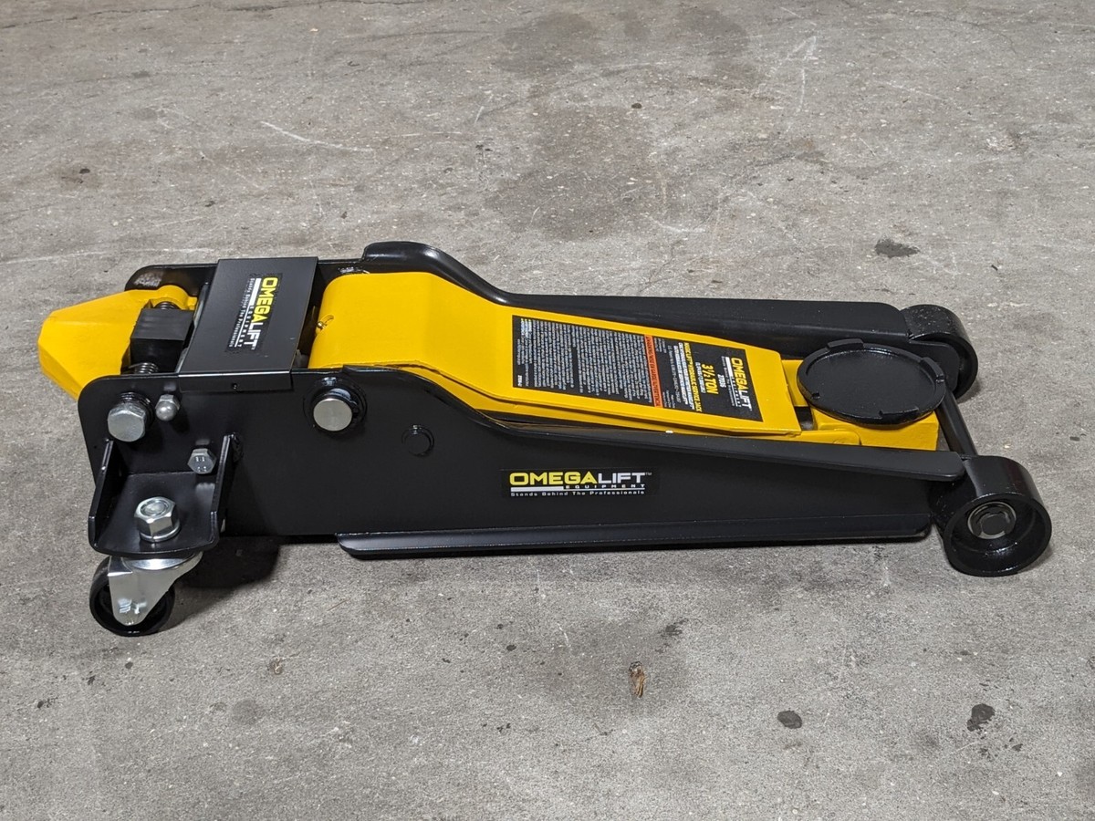 Flexible Mount 590 OGASAKAブラック/イエロー Omega Lift 3-1/2 Ton Hydraulic Service Jack 3-3/4