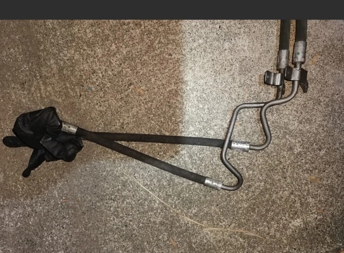 2011 BMW 7 F01 F02 740 Power Steering Hose 6853946 32416853946  