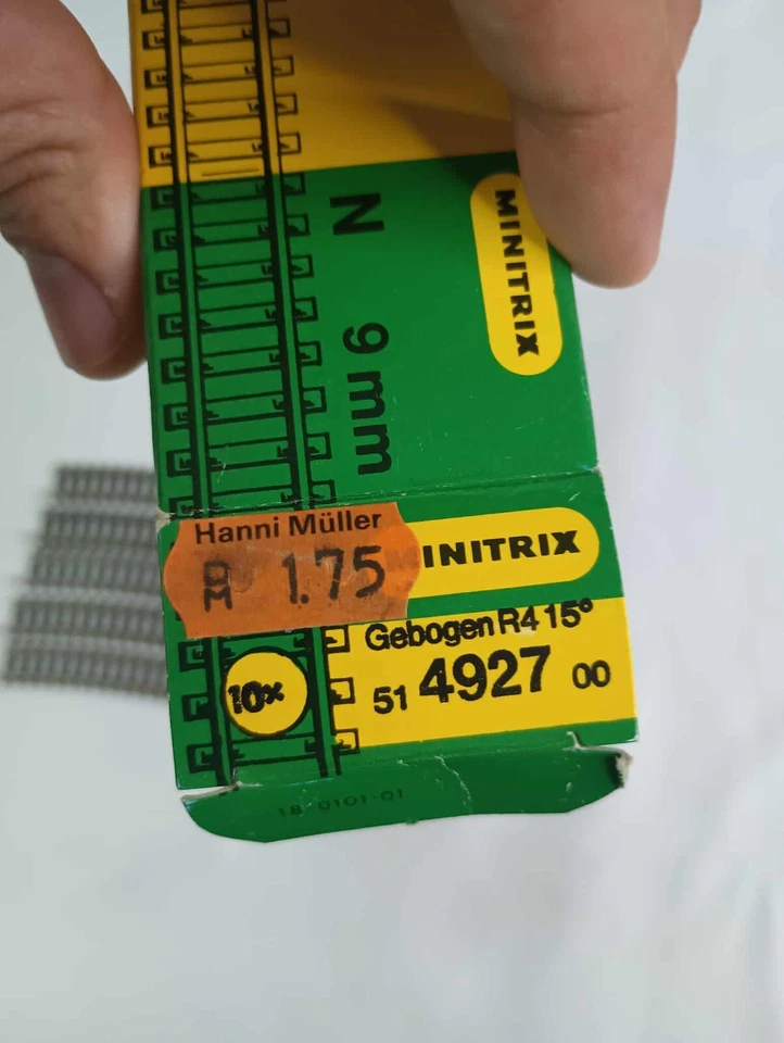 Vintage West Germany Trix Minitrix N gauge Lot of 10 Curved Track R4 15° No 4927 - Image 2 of 4