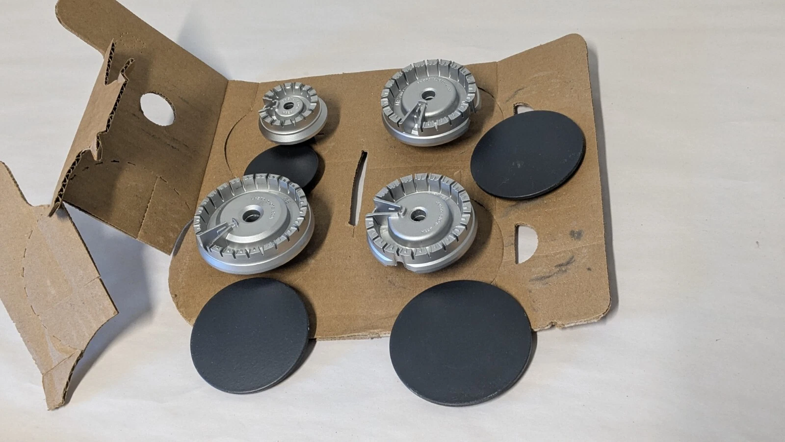 PRO247SS - OEM SUMMIT RANGE OVEN BURNER HEAD AND CAP SET - NEW OPEN BOX
Opens in a new window or tab