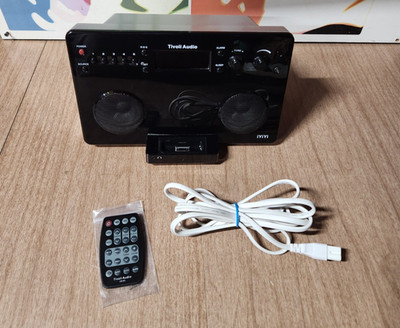 Tivoli Audio iYiYi iPod Dock Music System AM/FM Radio Remote Tested Works