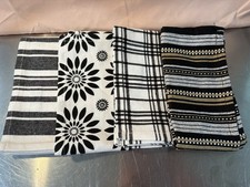 Assorted Kitchen Towels 100 Cotton Large 16X26 Inch Set of 4 NEW