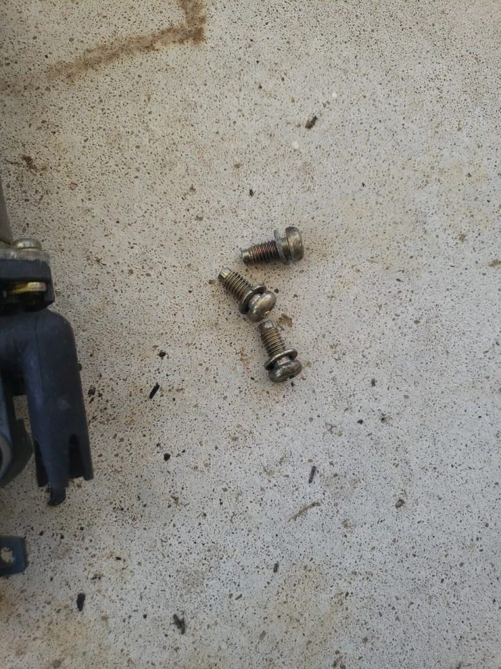 2000 - 2004 年 NISSAN XTERRA 前门调节器电机 80730 - 7B400 原始设备制造商已测试 — 第 3/4 张图片