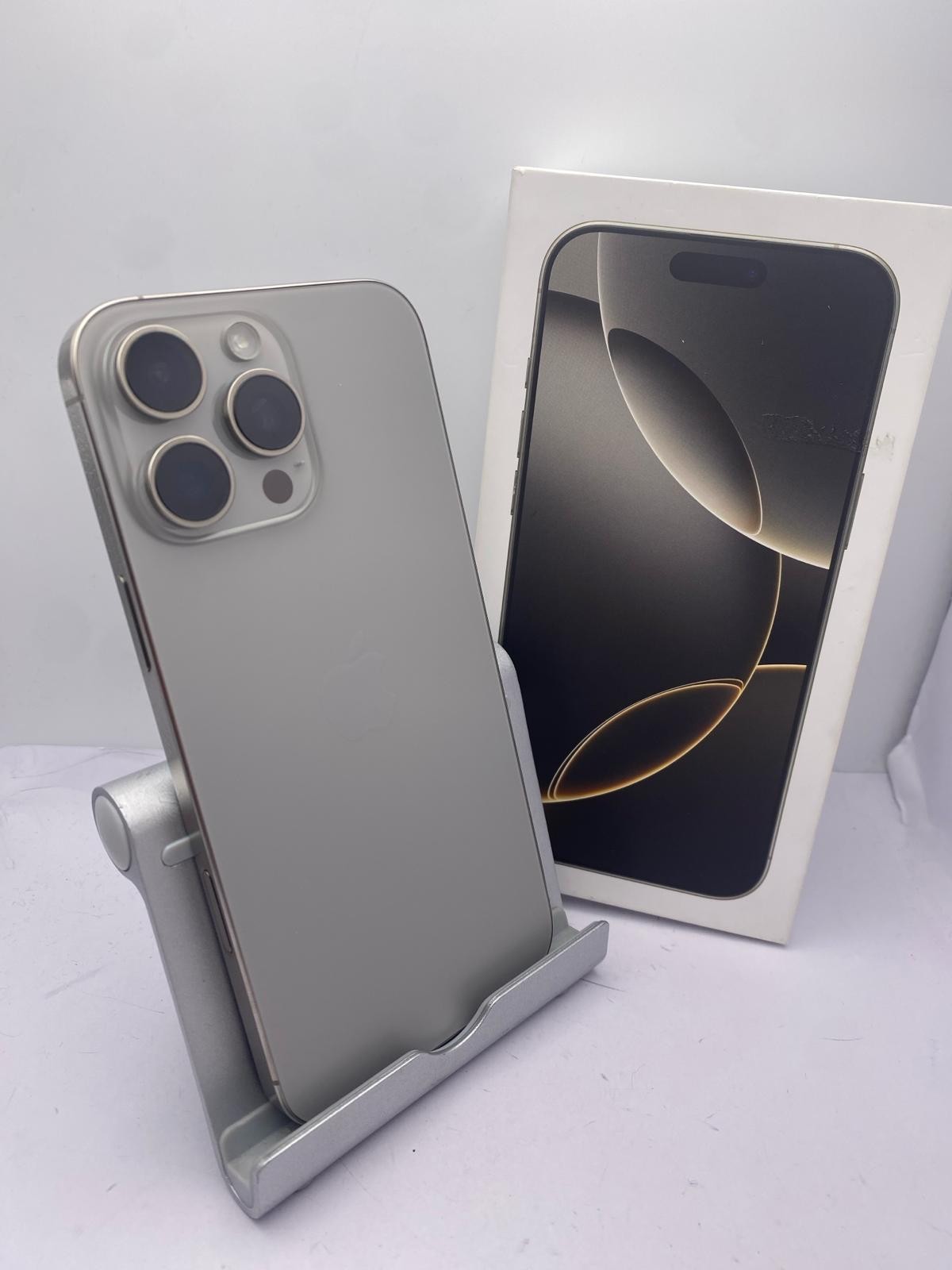 Apple iPhone 16 Pro Max - 256GB - Natural Titanium + Box Original