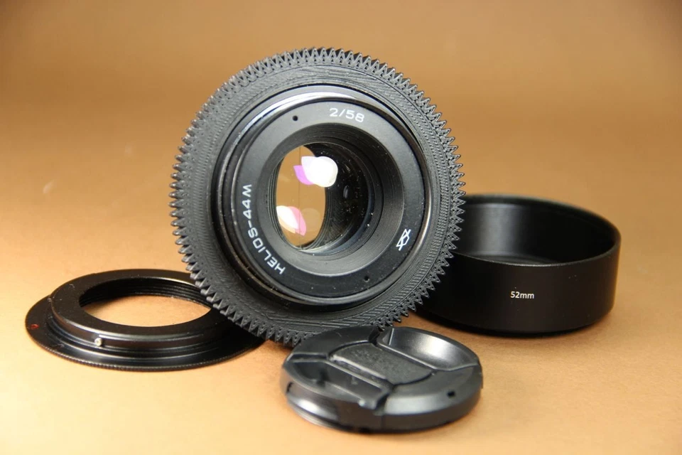 Helios 44M 2/58 KMZ Anamorphic Soviet lens Cine mod M42 mount Canon EF - Image 3 of 4