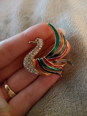 Vintage Gold Jewlery Diamond Broach Swan Green Red With With Rhinestones