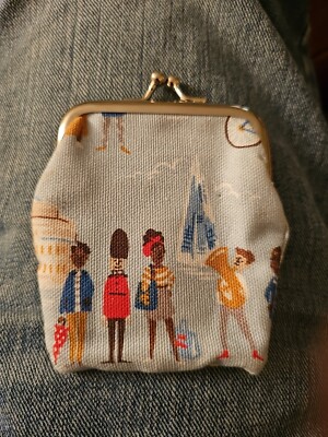 ●CATH KIDS●LONDON THEME/SOLDIER~Small Coin Purse Kiss Clasp Closure 3”x 4”  UK