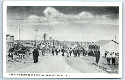 Postkarte Blick auf die Second Avenue, Camp Upton, Long Island NY A113