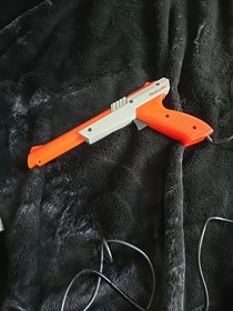 An Original 1984 Nintendo With OG Zapper