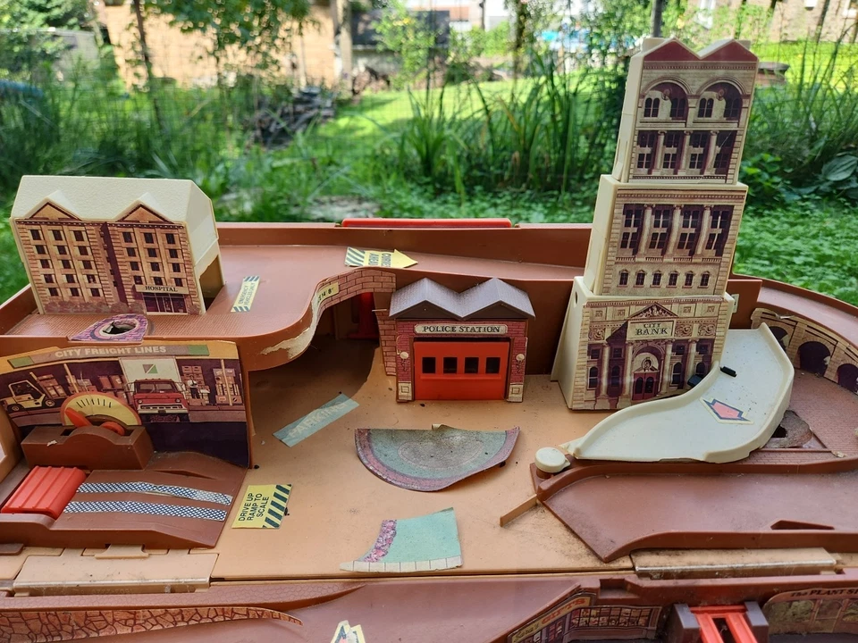 Hot Wheels City Service Center Sto N Go Vintage 1979 Estación de Bomberos Policía Carga Foto 3 de 4