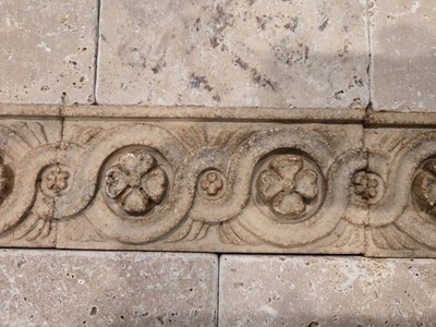 Italian tile border Looks Like Travertine Ivory Chiaro Tumbled Stone Marble Look