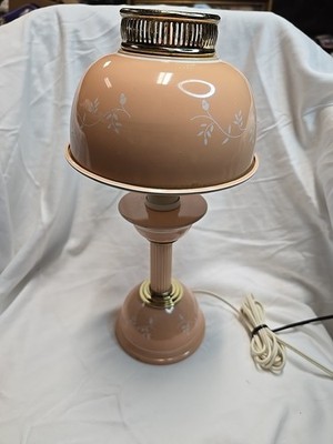 VTG Underwriters Laboratories Tole Toleware Table Desk Bedroom Lamp Peach. Read 
