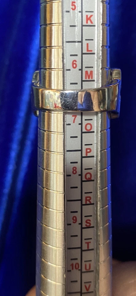 Lia Sophia Silver Tone Ring Size 6.5 Blue And Clear Glass Stones Costume Jewelry - Image 4 of 4