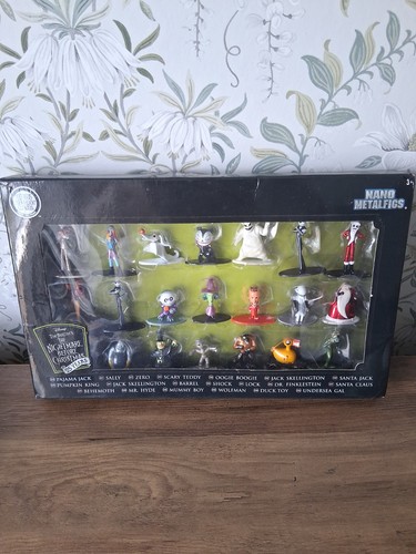 Disney nano Metal Tim Burtons the nightmare befroe christmas figures 25 years ne