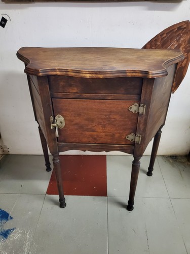 Antique Smokers Stand Humidor Beautiful Solid Wood Complete Estate Find Cigar