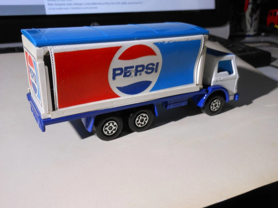 Matchbox Super Kings K-40 Ford Serie D Camion Pepsi, 1979 pressofuso - Immagine 2 di 4
