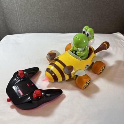 2020 Carrera RC Mario Kart Yoshi Bumble V  Car w Remote Works Tested