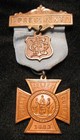 lot of Vintage WWI WWII US Military Medals Badges & Buttons — photo 2