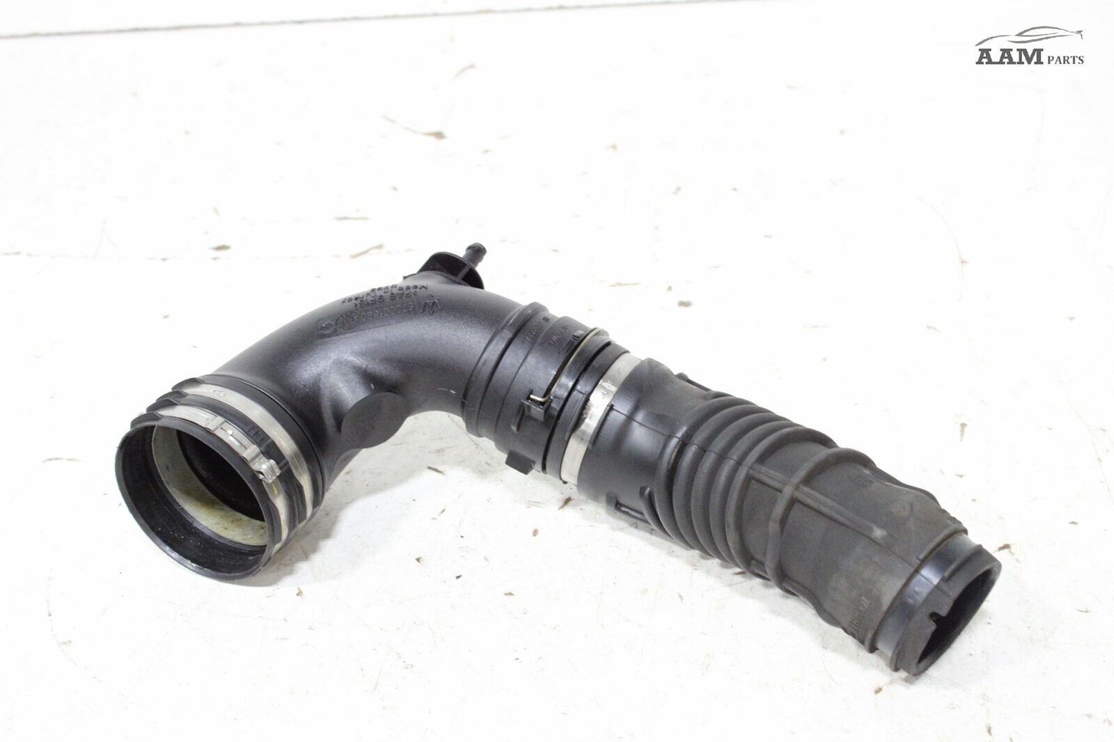 2014-2021 MASERATI GHIBLI 3.0L RIGHT SIDE LOWER AIR INTAKE HOSE TUBE PIPE OEM