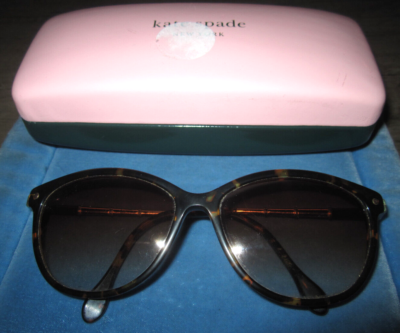 Lilly Pulitzer tortoise sunglasses w gold tone bamboo arm  display picture 1