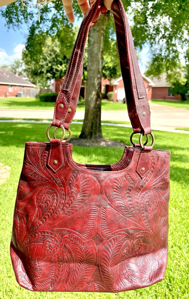 Cartera de Hombro DE Colección líderes en cuero Tocada a Mano Marrón con Tono Dorado y Bolsillos Foto 3 de 4