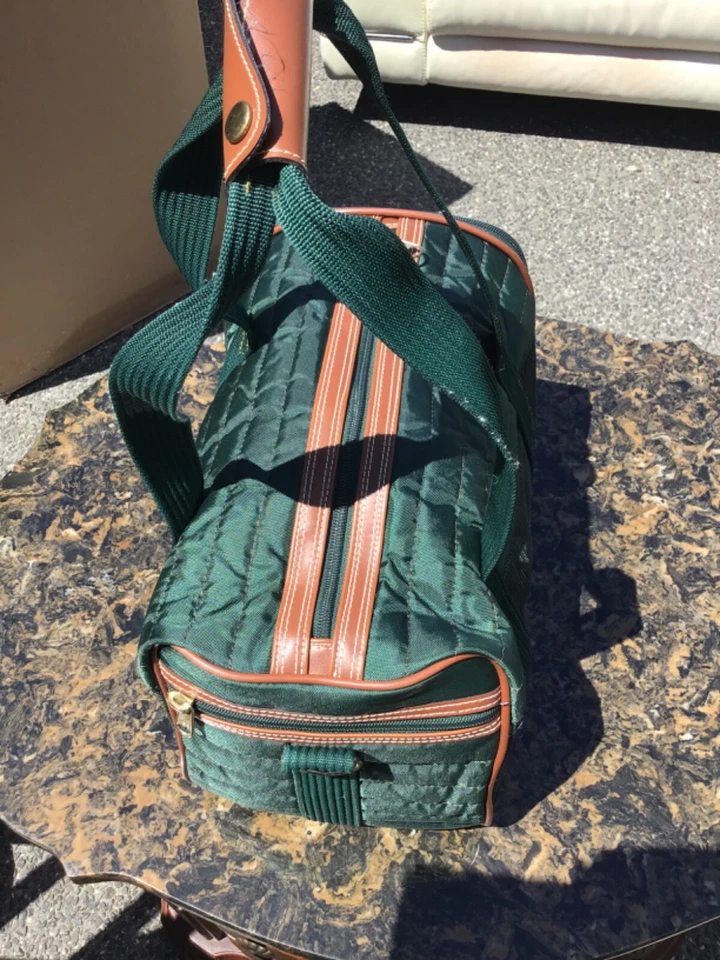 YBS Cat Kitten Soft Sided Carrier in sehr gutem Zustand Farbe Grün - Bild 4 von 4