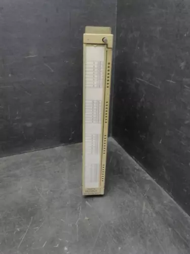 Siemens Simatic S5 6ES5451-7LA11 Digital Output 32x24VDC 0.5A (78-216-2)