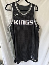 Law of Cards: NBA, MLB, NHL, CLC Go After More Alleged Memorabila Counterfeiters 3