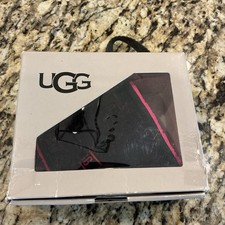 NWB UGG I Fluff Yeah Valentine Slippers Youth Size 02/03