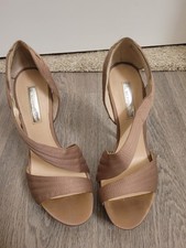 Women's tan 6in heels, size 7 for spring, summer season