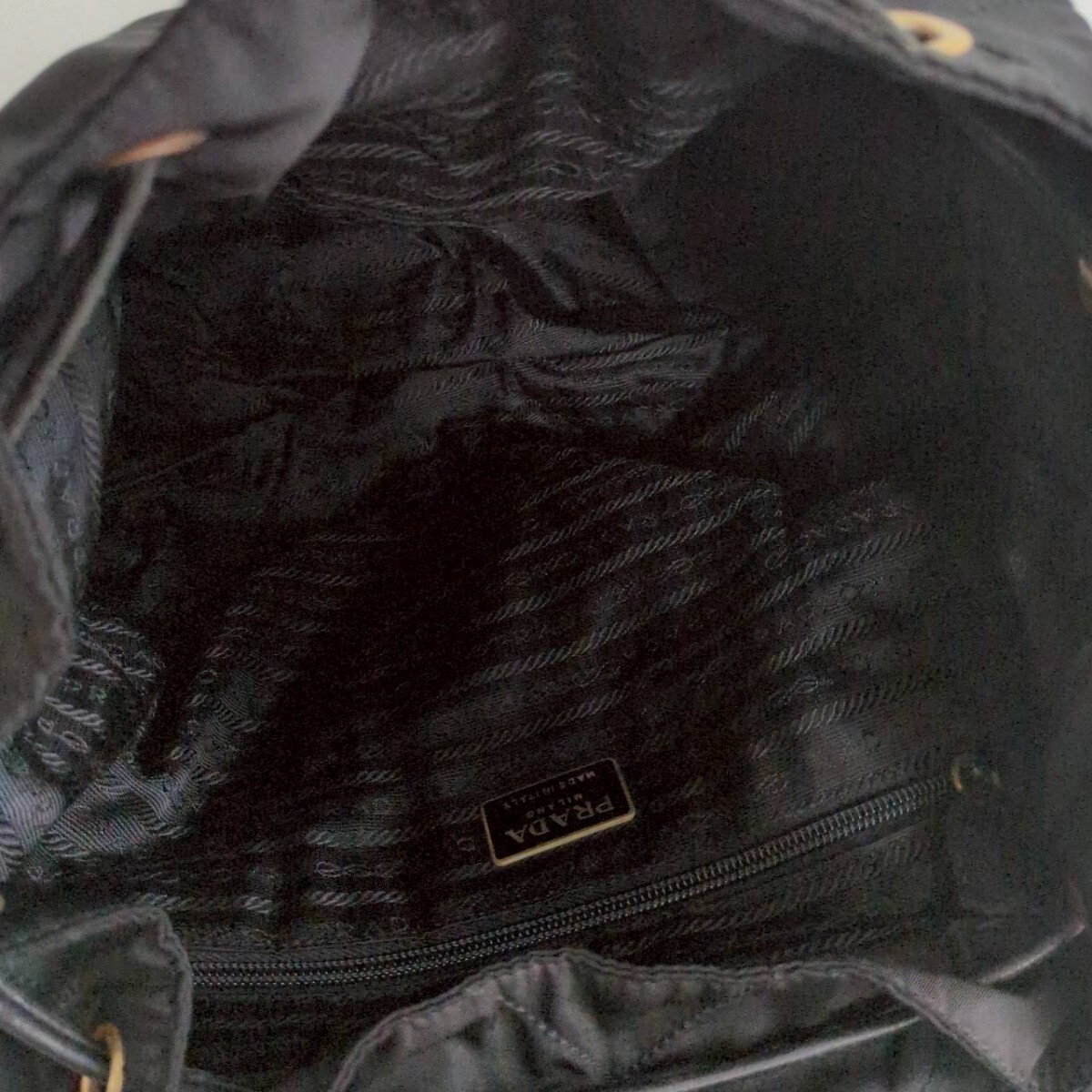 Good Condition PRADA Quilted Nylon Saffiano Leather Vintage Drawstring Backpack thumbnail 7