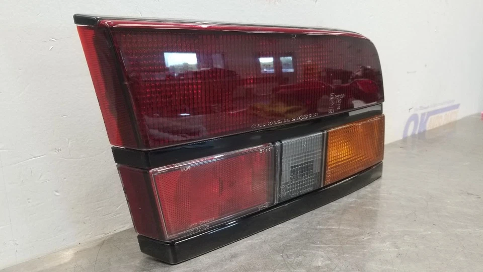 Nissan 300ZX 1985 turbo luz trasera montaje luz pasajero derecho Foto 4 de 4