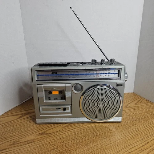 Vintage JVC Radio Cassette Recorder Boombox RC 252 W Made In Japan (READ)